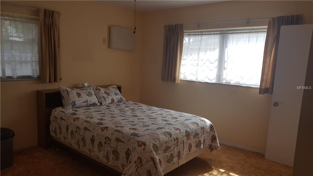 660 OLEANDER DRIVE SE, WINTER HAVEN, Florida 33880, 4 Bedrooms Bedrooms, 8 Rooms Rooms,1 BathroomBathrooms,Residential,For sale,OLEANDER,P4719060