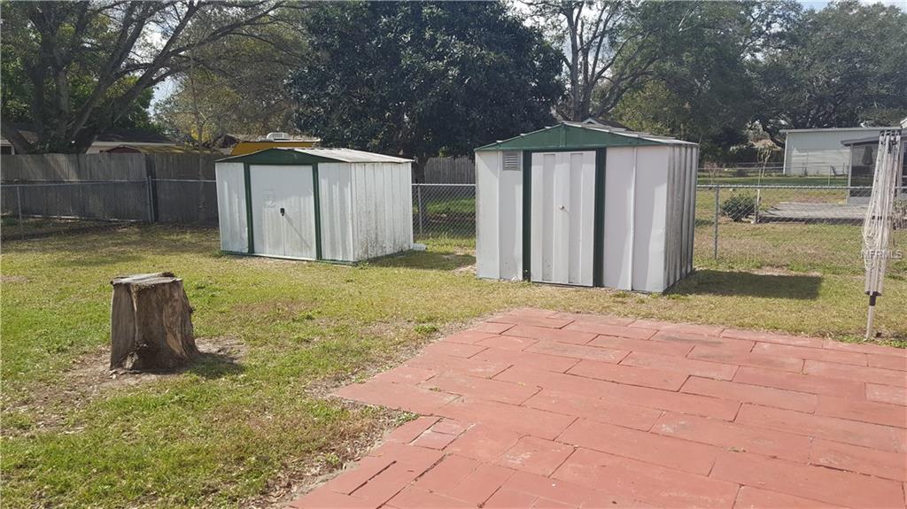 660 OLEANDER DRIVE SE, WINTER HAVEN, Florida 33880, 4 Bedrooms Bedrooms, 8 Rooms Rooms,1 BathroomBathrooms,Residential,For sale,OLEANDER,P4719060