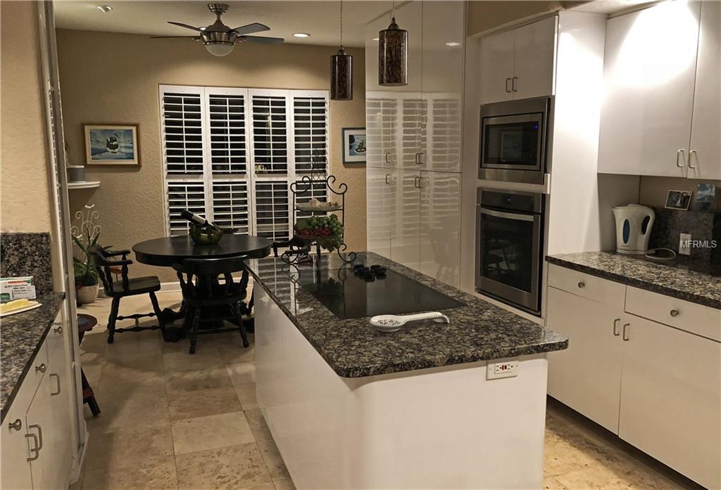 602 RED SAIL LANE, ALTAMONTE SPRINGS, Florida 32701, 4 Bedrooms Bedrooms, 7 Rooms Rooms,2 BathroomsBathrooms,Residential,For sale,RED SAIL,O5561987