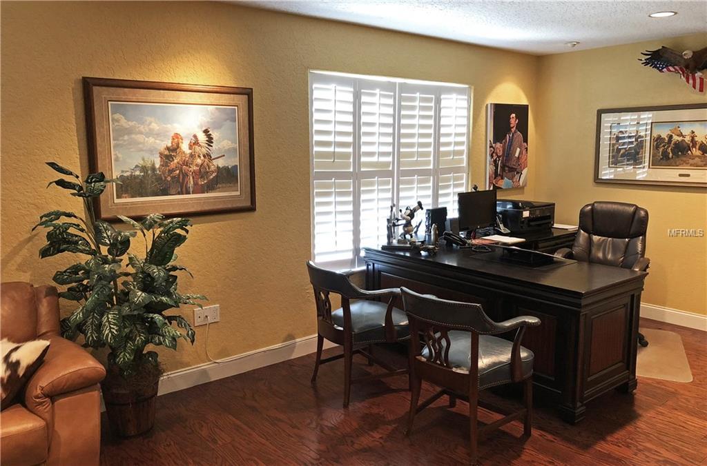 602 RED SAIL LANE, ALTAMONTE SPRINGS, Florida 32701, 4 Bedrooms Bedrooms, 7 Rooms Rooms,2 BathroomsBathrooms,Residential,For sale,RED SAIL,O5561987