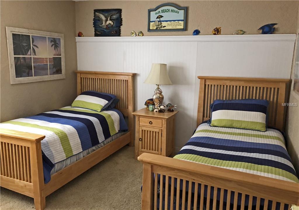 602 RED SAIL LANE, ALTAMONTE SPRINGS, Florida 32701, 4 Bedrooms Bedrooms, 7 Rooms Rooms,2 BathroomsBathrooms,Residential,For sale,RED SAIL,O5561987