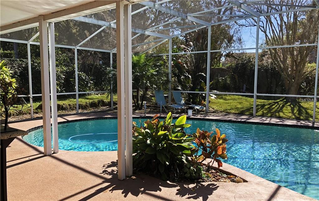 602 RED SAIL LANE, ALTAMONTE SPRINGS, Florida 32701, 4 Bedrooms Bedrooms, 7 Rooms Rooms,2 BathroomsBathrooms,Residential,For sale,RED SAIL,O5561987