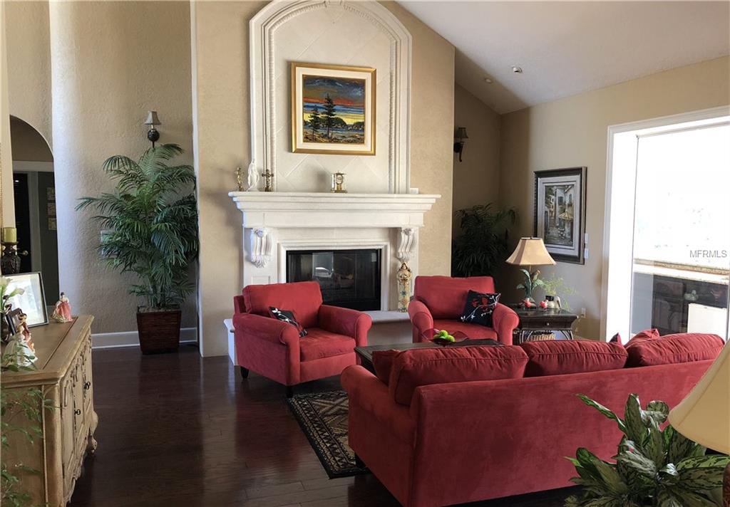 602 RED SAIL LANE, ALTAMONTE SPRINGS, Florida 32701, 4 Bedrooms Bedrooms, 7 Rooms Rooms,2 BathroomsBathrooms,Residential,For sale,RED SAIL,O5561987