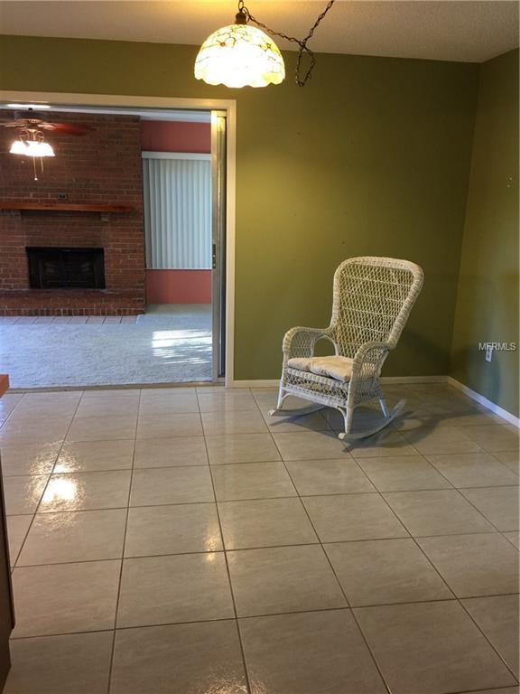 32 BOUGAINVILLEA DRIVE, DEBARY, Florida 32713, 2 Bedrooms Bedrooms, 6 Rooms Rooms,2 BathroomsBathrooms,Residential,For sale,BOUGAINVILLEA,V4721499