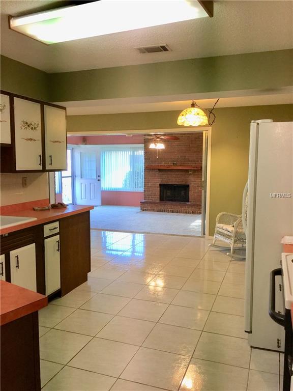 32 BOUGAINVILLEA DRIVE, DEBARY, Florida 32713, 2 Bedrooms Bedrooms, 6 Rooms Rooms,2 BathroomsBathrooms,Residential,For sale,BOUGAINVILLEA,V4721499