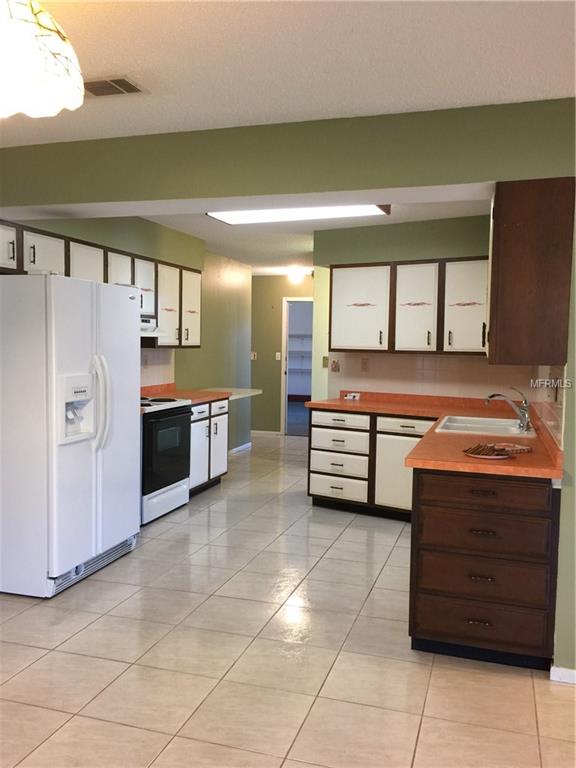 32 BOUGAINVILLEA DRIVE, DEBARY, Florida 32713, 2 Bedrooms Bedrooms, 6 Rooms Rooms,2 BathroomsBathrooms,Residential,For sale,BOUGAINVILLEA,V4721499