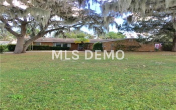 32 BOUGAINVILLEA DRIVE, DEBARY, Florida 32713, 2 Bedrooms Bedrooms, 6 Rooms Rooms,2 BathroomsBathrooms,Residential,For sale,BOUGAINVILLEA,V4721499