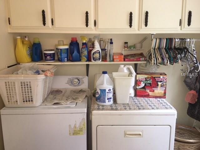 38017 ROLLING ACRES ROAD, LADY LAKE, Florida 32159, 3 Bedrooms Bedrooms, 7 Rooms Rooms,2 BathroomsBathrooms,Residential,For sale,ROLLING ACRES,G4851638