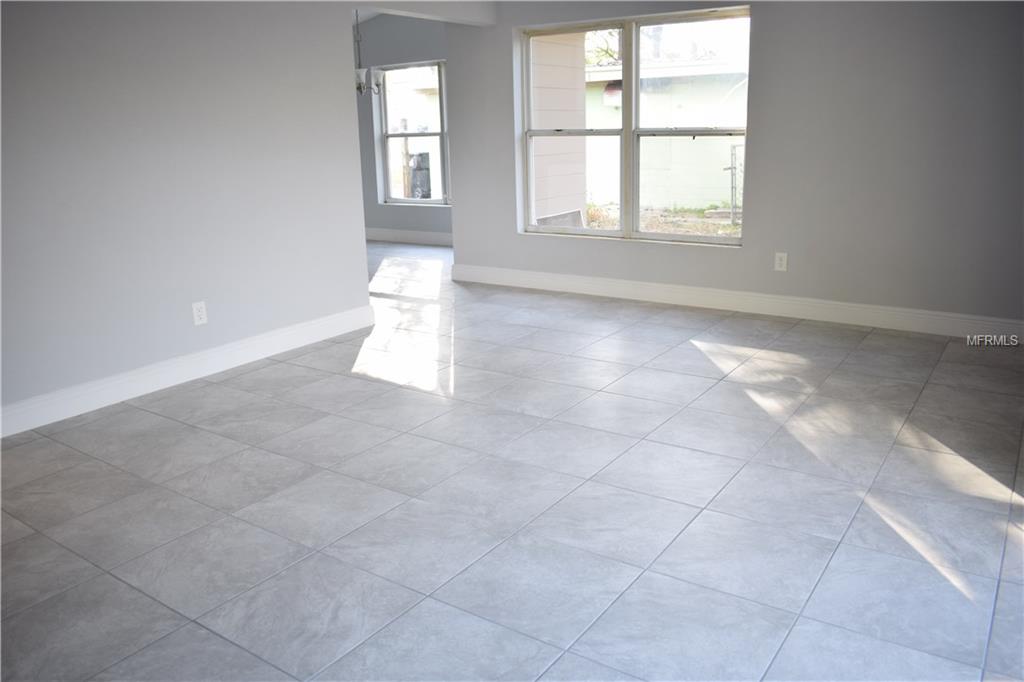 5213 PALISADES DRIVE, ORLANDO, Florida 32808, 3 Bedrooms Bedrooms, 6 Rooms Rooms,2 BathroomsBathrooms,Residential,For sale,PALISADES,O5557511