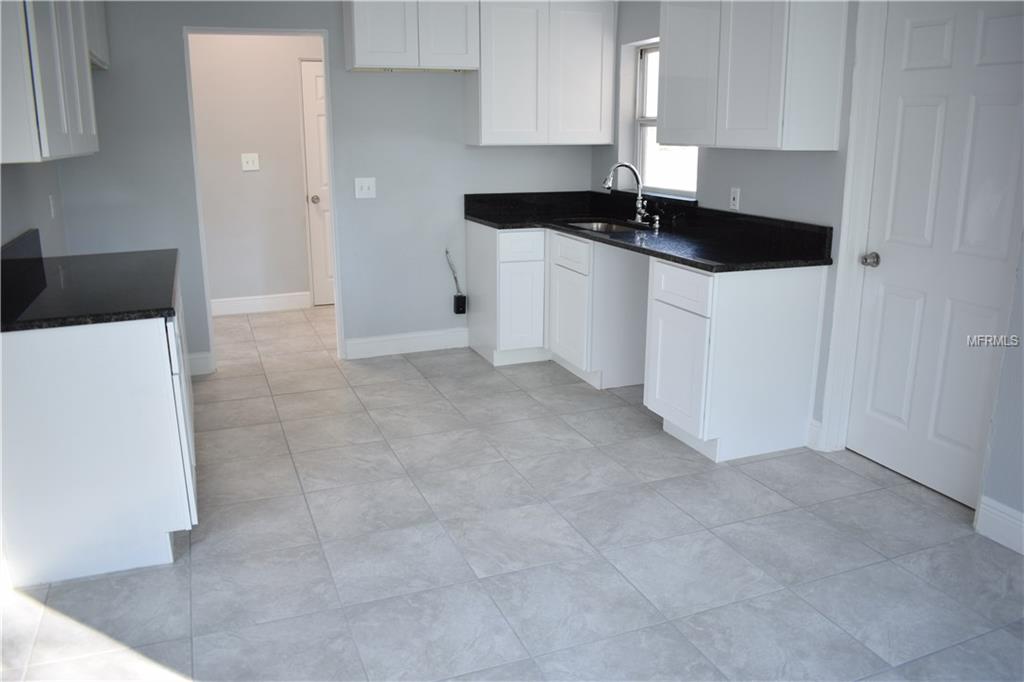 5213 PALISADES DRIVE, ORLANDO, Florida 32808, 3 Bedrooms Bedrooms, 6 Rooms Rooms,2 BathroomsBathrooms,Residential,For sale,PALISADES,O5557511