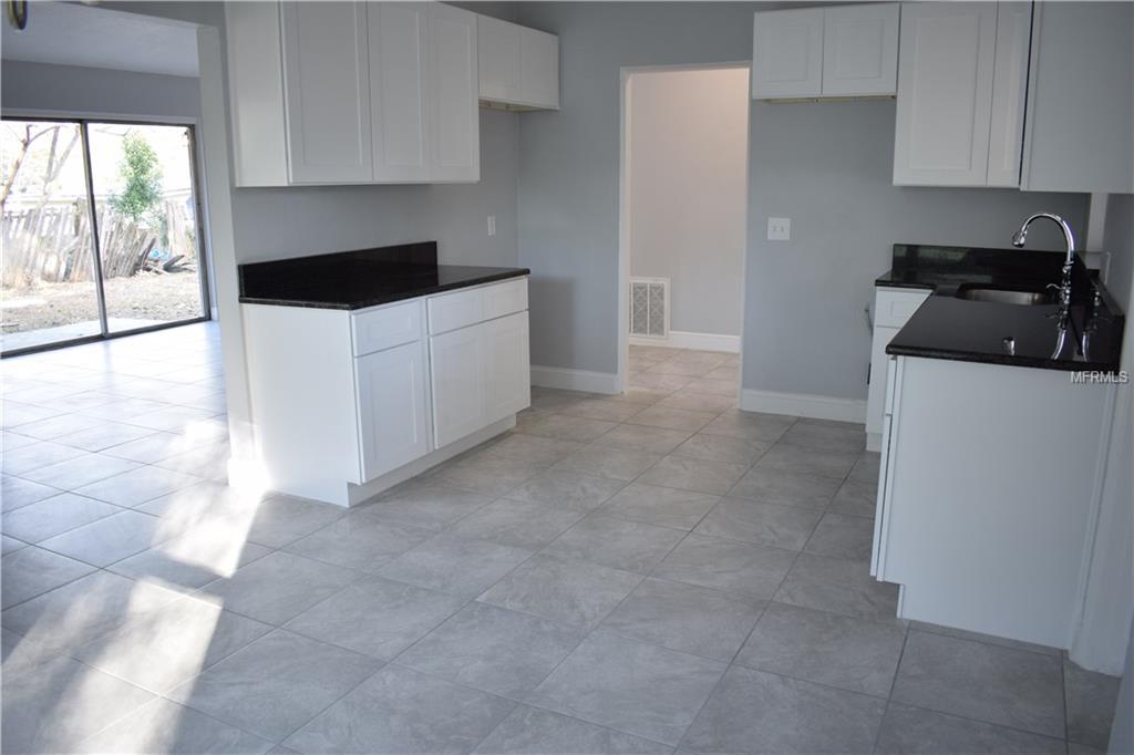 5213 PALISADES DRIVE, ORLANDO, Florida 32808, 3 Bedrooms Bedrooms, 6 Rooms Rooms,2 BathroomsBathrooms,Residential,For sale,PALISADES,O5557511