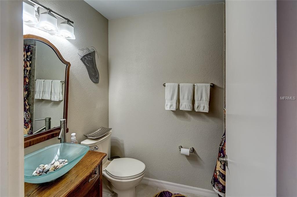 5417 CHAMPAGNE, SARASOTA, Florida 34235, 3 Bedrooms Bedrooms, 6 Rooms Rooms,2 BathroomsBathrooms,Residential,For sale,CHAMPAGNE,A4208723