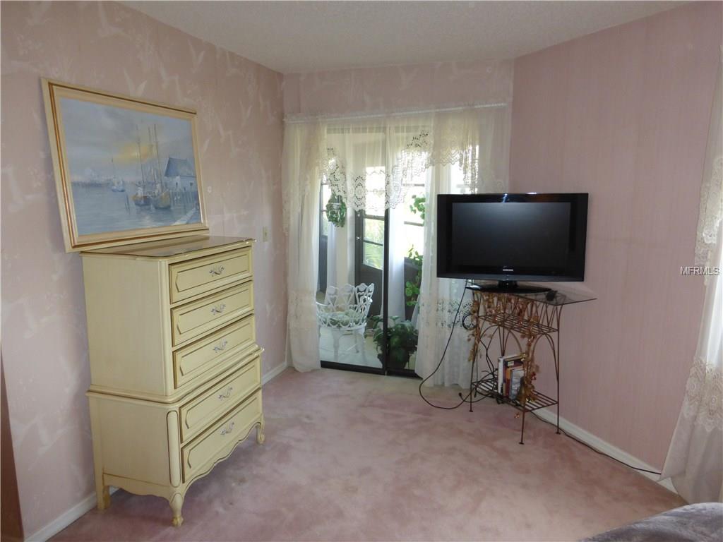 1522 INGRAM DRIVE, SUN CITY CENTER, Florida 33573, 2 Bedrooms Bedrooms, 6 Rooms Rooms,2 BathroomsBathrooms,Residential,For sale,INGRAM,T2928091