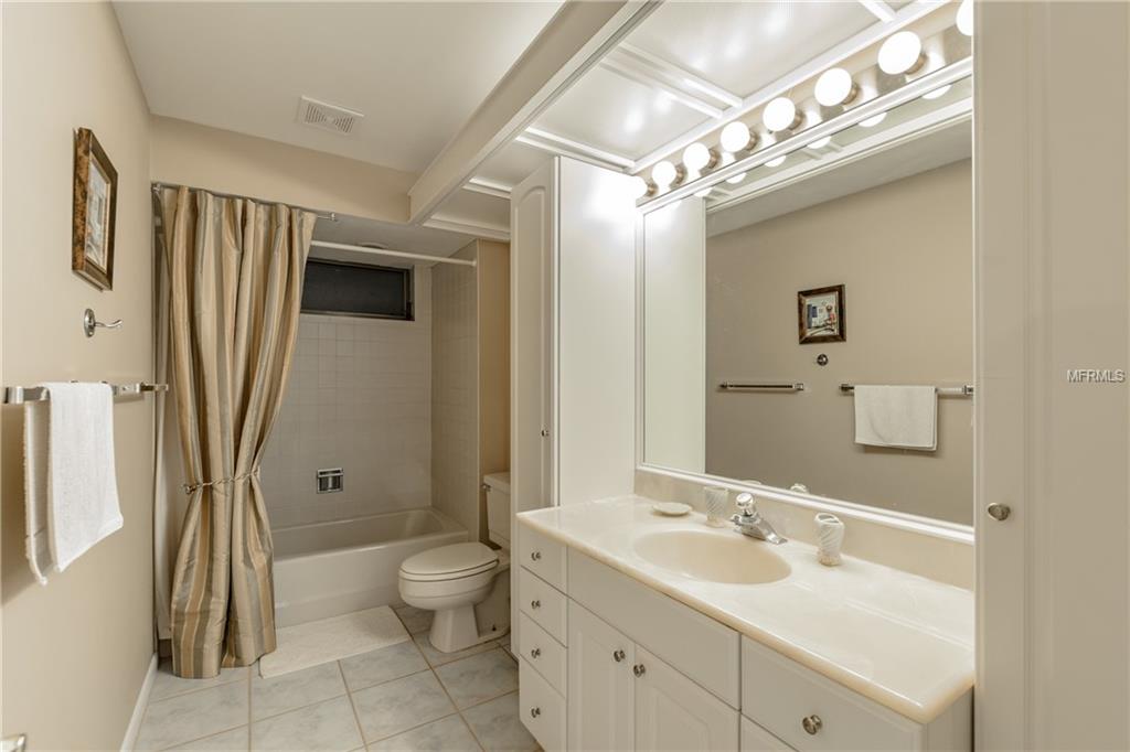 4323 SOUTHPARK DRIVE, TAMPA, Florida 33624, 5 Bedrooms Bedrooms, 8 Rooms Rooms,5 BathroomsBathrooms,Residential,For sale,SOUTHPARK,T2928242