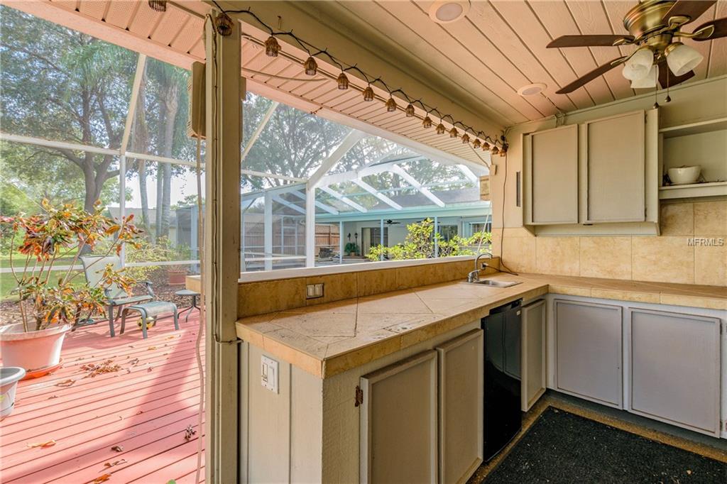 4323 SOUTHPARK DRIVE, TAMPA, Florida 33624, 5 Bedrooms Bedrooms, 8 Rooms Rooms,5 BathroomsBathrooms,Residential,For sale,SOUTHPARK,T2928242