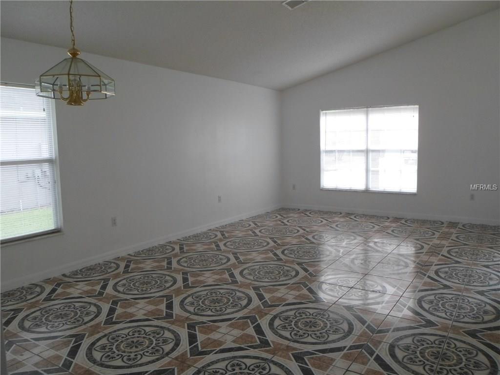 SAINT CLOUD, Florida 34772, 4 Bedrooms Bedrooms, 7 Rooms Rooms,2 BathroomsBathrooms,Residential,For sale,O5561988