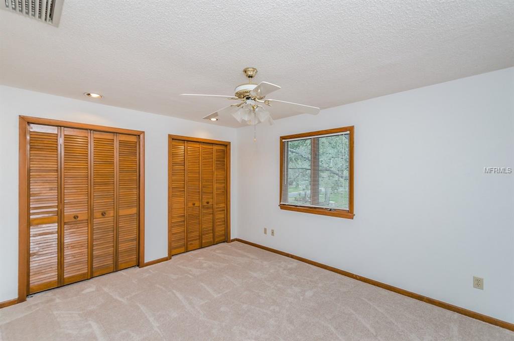 9988 WINDTREE BOULEVARD, SEMINOLE, Florida 33772, 5 Bedrooms Bedrooms, 9 Rooms Rooms,5 BathroomsBathrooms,Residential,For sale,WINDTREE,U7830733