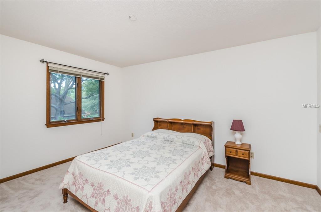 9988 WINDTREE BOULEVARD, SEMINOLE, Florida 33772, 5 Bedrooms Bedrooms, 9 Rooms Rooms,5 BathroomsBathrooms,Residential,For sale,WINDTREE,U7830733