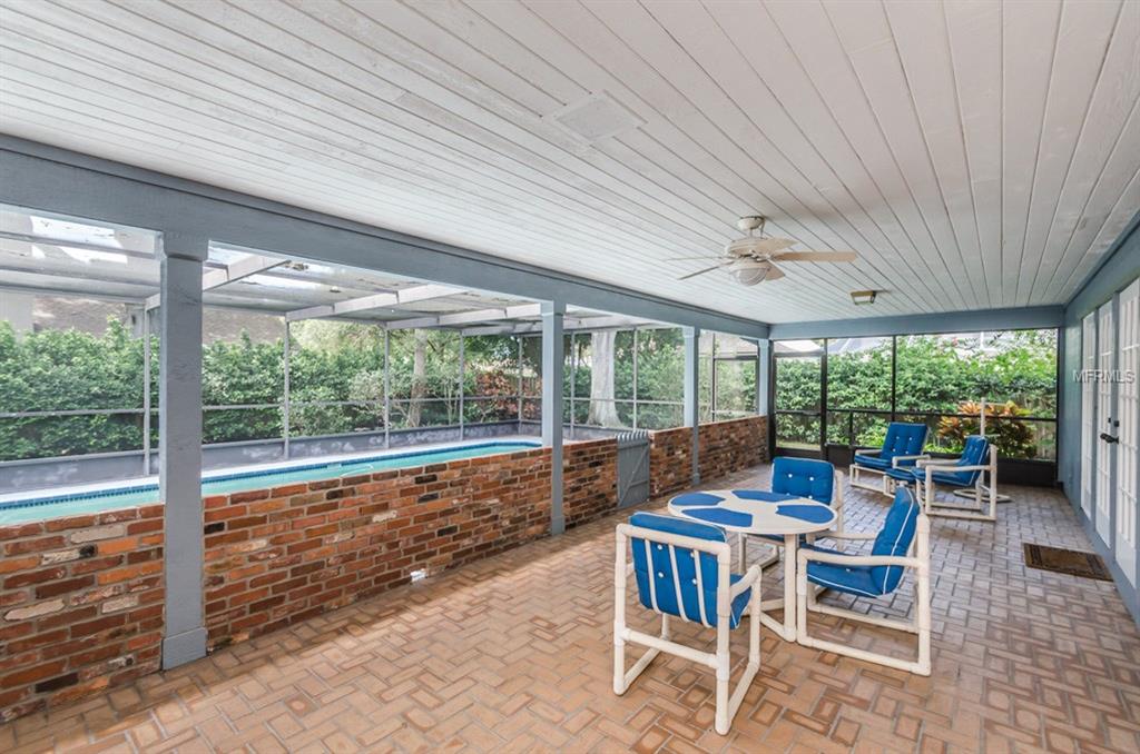 9988 WINDTREE BOULEVARD, SEMINOLE, Florida 33772, 5 Bedrooms Bedrooms, 9 Rooms Rooms,5 BathroomsBathrooms,Residential,For sale,WINDTREE,U7830733