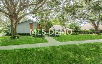 9988 WINDTREE BOULEVARD, SEMINOLE, Florida 33772, 5 Bedrooms Bedrooms, 9 Rooms Rooms,5 BathroomsBathrooms,Residential,For sale,WINDTREE,U7830733