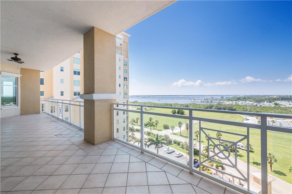 140 RIVIERA DUNES WAY, PALMETTO, Florida 34221, 3 Bedrooms Bedrooms, 5 Rooms Rooms,3 BathroomsBathrooms,Residential,For sale,RIVIERA DUNES,A4197637