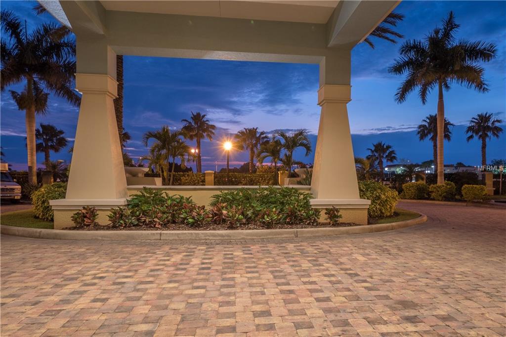 140 RIVIERA DUNES WAY, PALMETTO, Florida 34221, 3 Bedrooms Bedrooms, 5 Rooms Rooms,3 BathroomsBathrooms,Residential,For sale,RIVIERA DUNES,A4197637
