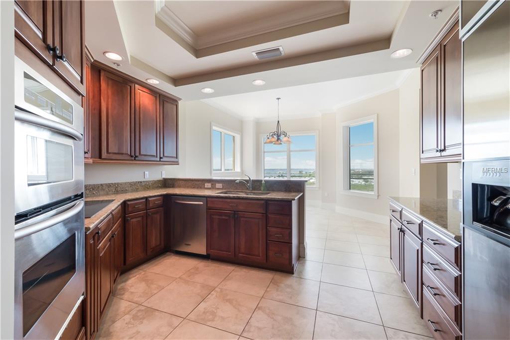 140 RIVIERA DUNES WAY, PALMETTO, Florida 34221, 3 Bedrooms Bedrooms, 5 Rooms Rooms,3 BathroomsBathrooms,Residential,For sale,RIVIERA DUNES,A4197637