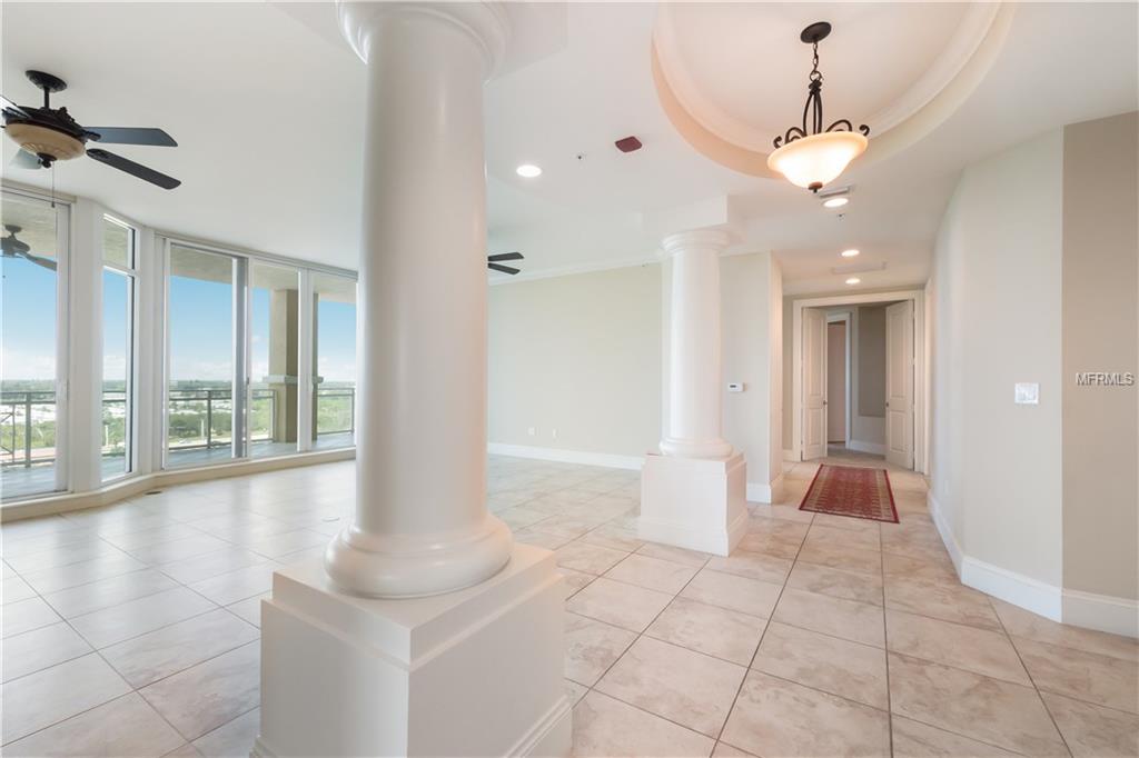 140 RIVIERA DUNES WAY, PALMETTO, Florida 34221, 3 Bedrooms Bedrooms, 5 Rooms Rooms,3 BathroomsBathrooms,Residential,For sale,RIVIERA DUNES,A4197637