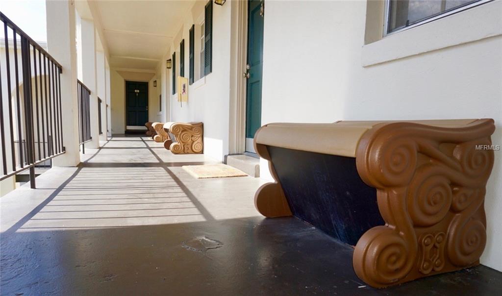 TAMPA, Florida 33618, 2 Bedrooms Bedrooms, 6 Rooms Rooms,1 BathroomBathrooms,Residential,For sale,T2913223