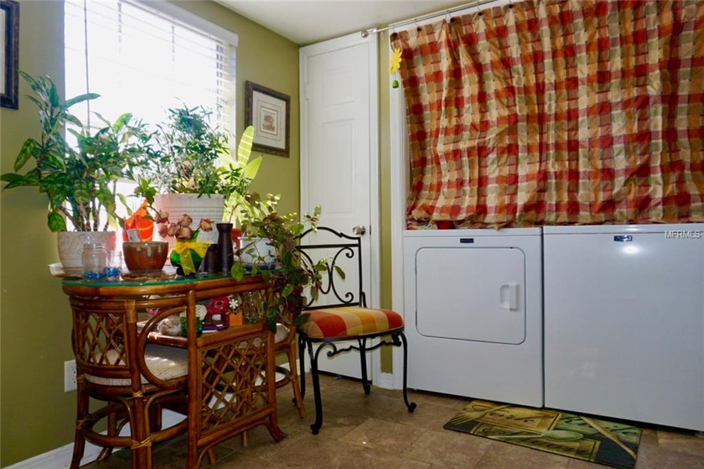 TAMPA, Florida 33618, 2 Bedrooms Bedrooms, 6 Rooms Rooms,1 BathroomBathrooms,Residential,For sale,T2913223