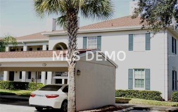 TAMPA, Florida 33618, 2 Bedrooms Bedrooms, 6 Rooms Rooms,1 BathroomBathrooms,Residential,For sale,T2913223