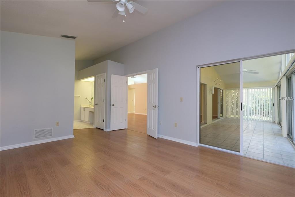 5509 83RD TERRACE E, SARASOTA, Florida 34243, 3 Bedrooms Bedrooms, 6 Rooms Rooms,2 BathroomsBathrooms,Residential,For sale,83RD,A4203686