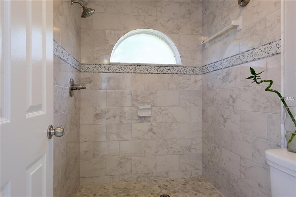 5509 83RD TERRACE E, SARASOTA, Florida 34243, 3 Bedrooms Bedrooms, 6 Rooms Rooms,2 BathroomsBathrooms,Residential,For sale,83RD,A4203686