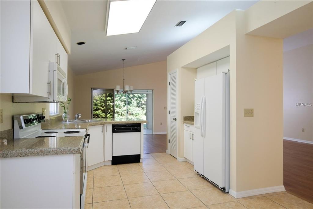 5509 83RD TERRACE E, SARASOTA, Florida 34243, 3 Bedrooms Bedrooms, 6 Rooms Rooms,2 BathroomsBathrooms,Residential,For sale,83RD,A4203686