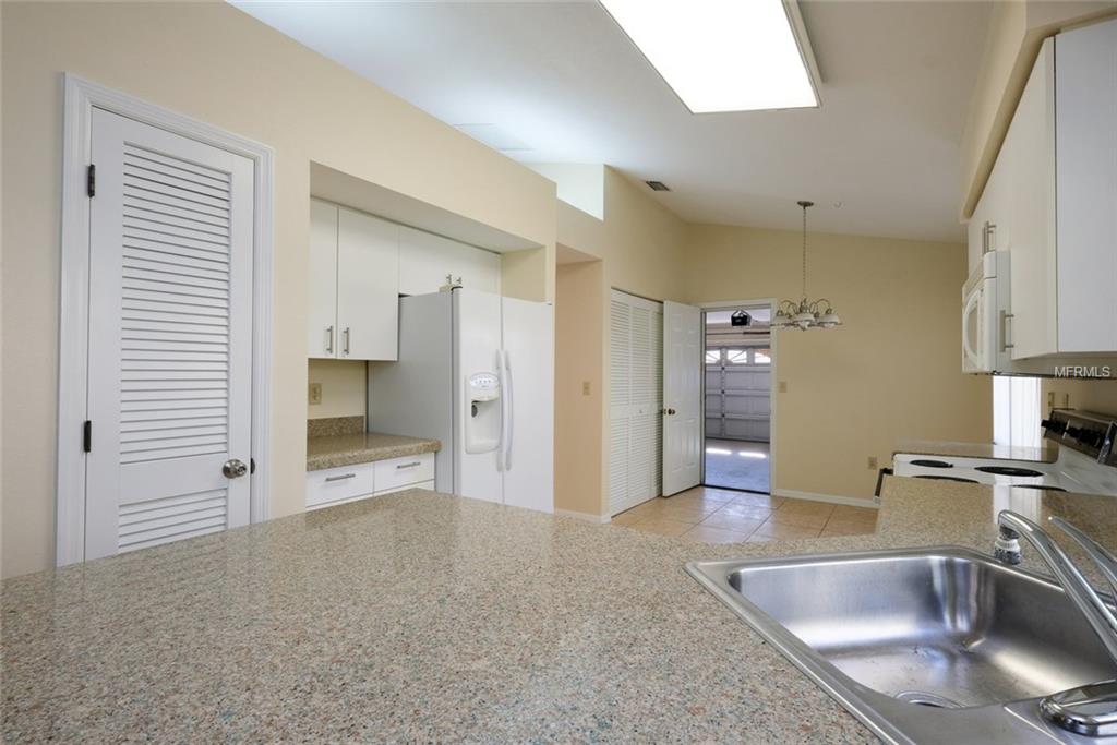 5509 83RD TERRACE E, SARASOTA, Florida 34243, 3 Bedrooms Bedrooms, 6 Rooms Rooms,2 BathroomsBathrooms,Residential,For sale,83RD,A4203686