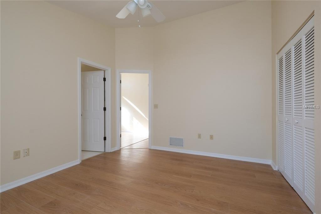 5509 83RD TERRACE E, SARASOTA, Florida 34243, 3 Bedrooms Bedrooms, 6 Rooms Rooms,2 BathroomsBathrooms,Residential,For sale,83RD,A4203686