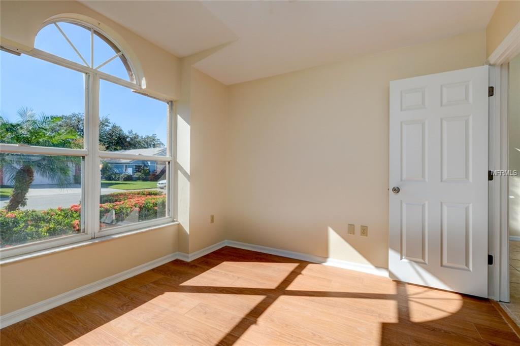 5509 83RD TERRACE E, SARASOTA, Florida 34243, 3 Bedrooms Bedrooms, 6 Rooms Rooms,2 BathroomsBathrooms,Residential,For sale,83RD,A4203686