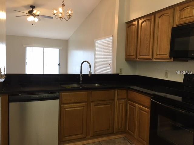 829 OAK MANOR CIRCLE, ORLANDO, Florida 32825, 3 Bedrooms Bedrooms, 5 Rooms Rooms,2 BathroomsBathrooms,Residential,For sale,OAK MANOR,O5555425