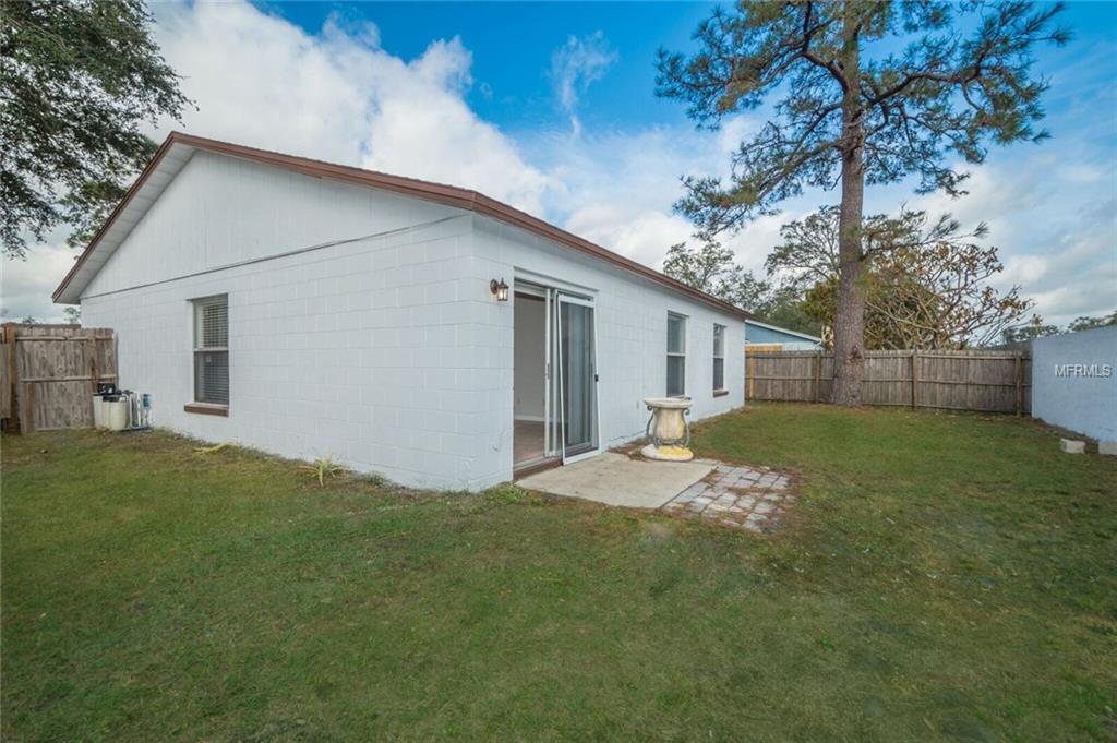 829 OAK MANOR CIRCLE, ORLANDO, Florida 32825, 3 Bedrooms Bedrooms, 5 Rooms Rooms,2 BathroomsBathrooms,Residential,For sale,OAK MANOR,O5555425