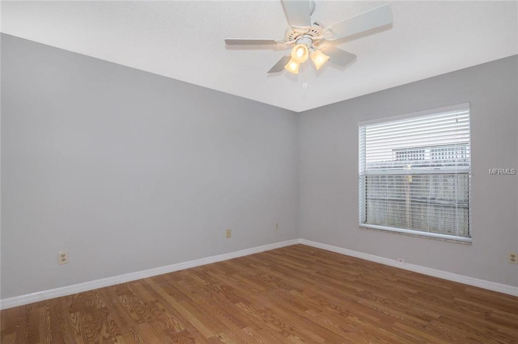 829 OAK MANOR CIRCLE, ORLANDO, Florida 32825, 3 Bedrooms Bedrooms, 5 Rooms Rooms,2 BathroomsBathrooms,Residential,For sale,OAK MANOR,O5555425