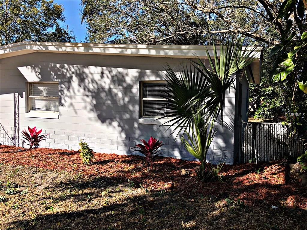 1813 37TH STREET, ORLANDO, Florida 32839, 4 Bedrooms Bedrooms, 6 Rooms Rooms,2 BathroomsBathrooms,Residential,For sale,37TH,S4856135