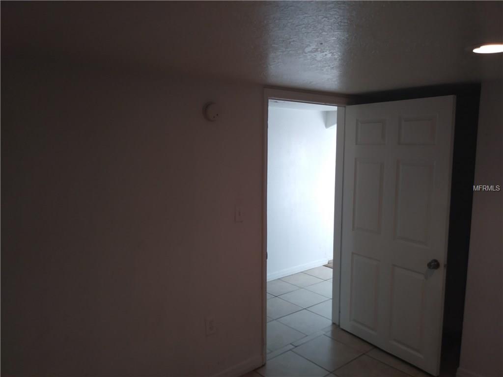 700 3RD STREET, MULBERRY, Florida 33860, 3 Bedrooms Bedrooms, 6 Rooms Rooms,2 BathroomsBathrooms,Residential,For sale,3RD,L4725263