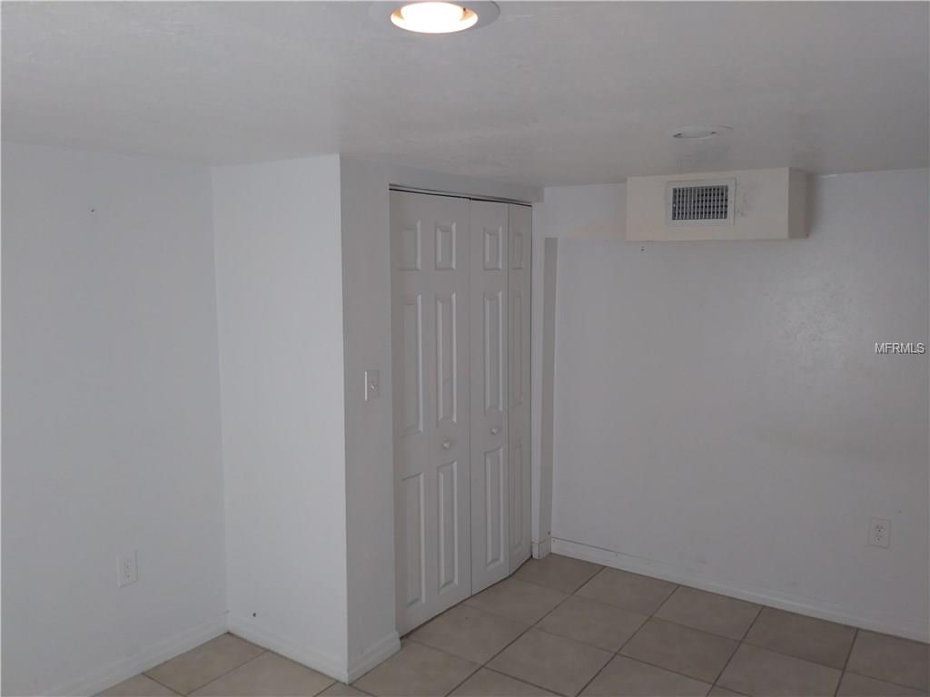 700 3RD STREET, MULBERRY, Florida 33860, 3 Bedrooms Bedrooms, 6 Rooms Rooms,2 BathroomsBathrooms,Residential,For sale,3RD,L4725263