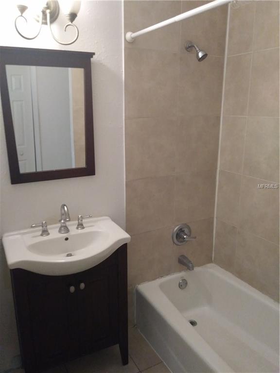 700 3RD STREET, MULBERRY, Florida 33860, 3 Bedrooms Bedrooms, 6 Rooms Rooms,2 BathroomsBathrooms,Residential,For sale,3RD,L4725263