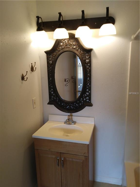 700 3RD STREET, MULBERRY, Florida 33860, 3 Bedrooms Bedrooms, 6 Rooms Rooms,2 BathroomsBathrooms,Residential,For sale,3RD,L4725263