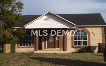 700 3RD STREET, MULBERRY, Florida 33860, 3 Bedrooms Bedrooms, 6 Rooms Rooms,2 BathroomsBathrooms,Residential,For sale,3RD,L4725263