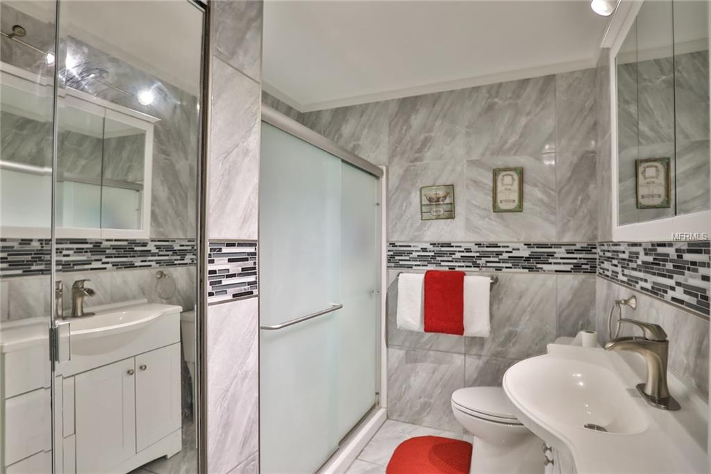 204 S METEOR AVENUE, CLEARWATER, Florida 33765, 5 Bedrooms Bedrooms, 7 Rooms Rooms,2 BathroomsBathrooms,Residential,For sale,METEOR,U7846806