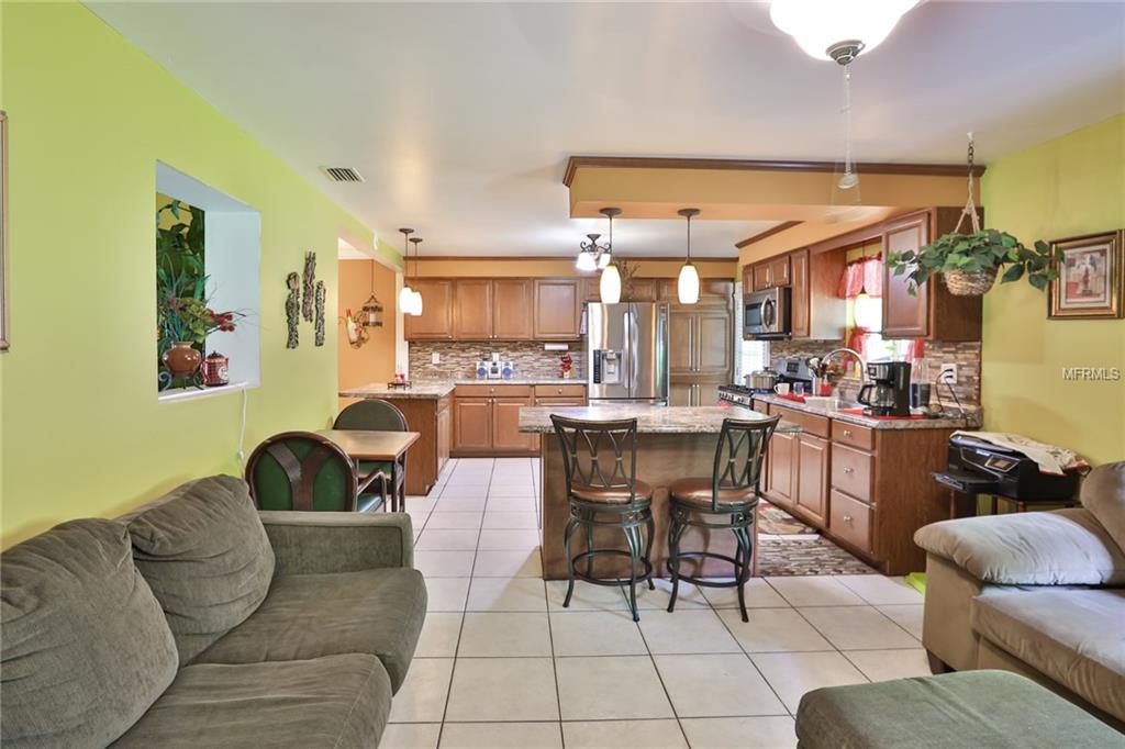 204 S METEOR AVENUE, CLEARWATER, Florida 33765, 5 Bedrooms Bedrooms, 7 Rooms Rooms,2 BathroomsBathrooms,Residential,For sale,METEOR,U7846806