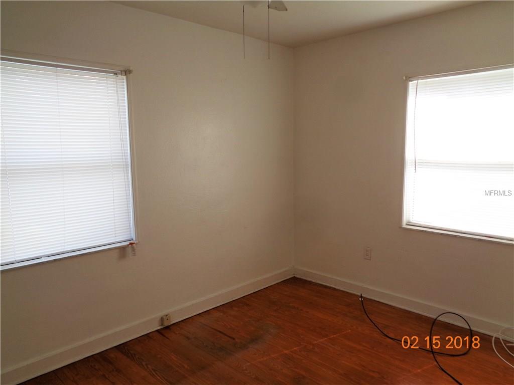 732 W PENNSYLVANIA AVENUE, DELAND, Florida 32720, 2 Bedrooms Bedrooms, 5 Rooms Rooms,1 BathroomBathrooms,Residential,For sale,PENNSYLVANIA,V4722851