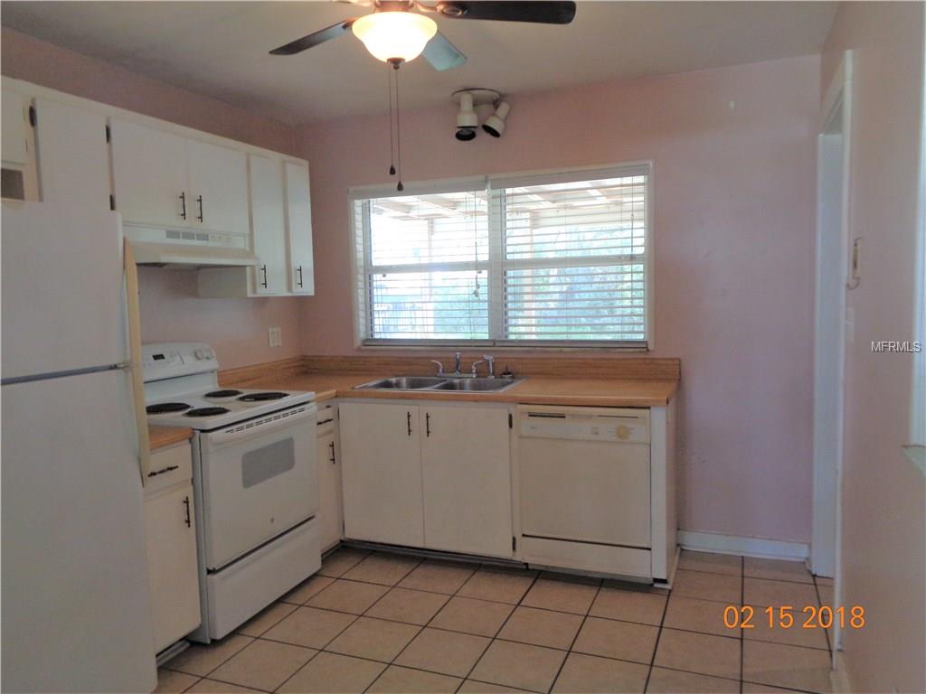 732 W PENNSYLVANIA AVENUE, DELAND, Florida 32720, 2 Bedrooms Bedrooms, 5 Rooms Rooms,1 BathroomBathrooms,Residential,For sale,PENNSYLVANIA,V4722851
